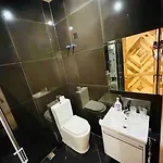Duplex Whiskey 200m Away From The Sea And The Square