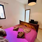 Apartamento Duplex Whiskey 200m Away From The Sea And The Square St Paul's Bay