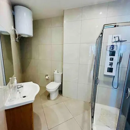 Duplex Whiskey 200m Away From The Sea And The Square *