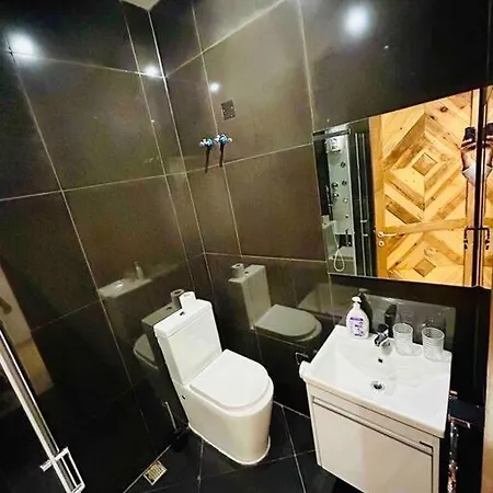 Duplex Whiskey 200m Away From The Sea And The Square