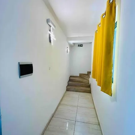 Duplex Whiskey 200m Away From The Sea And The Square Apartment *