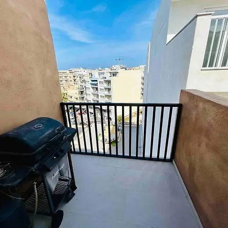 Apartment Duplex Whiskey 200m Away From The Sea And The Square