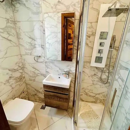 Duplex Whiskey 200m Away From The Sea And The Square * Σεντ Πόλς Μπέι