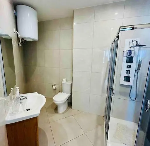 Duplex Whiskey 200m Away From The Sea And The Square *