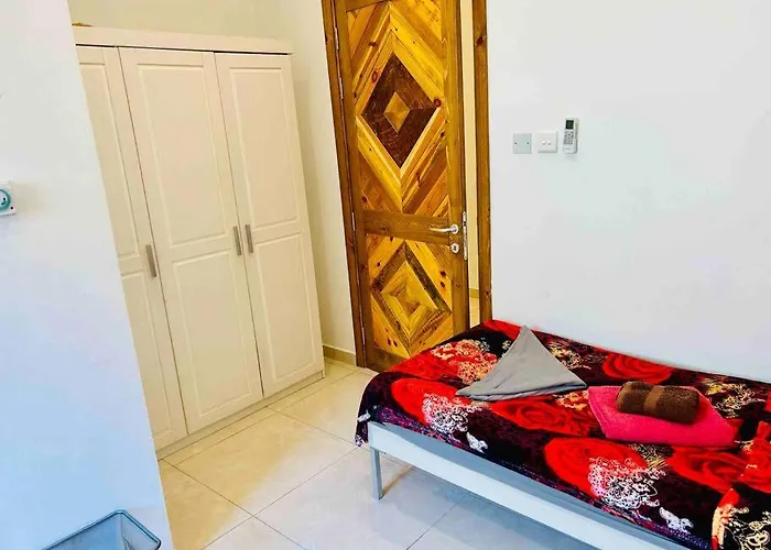 Duplex Whiskey 200m Away From The Sea And The Square Apartment St. Paul's Bay