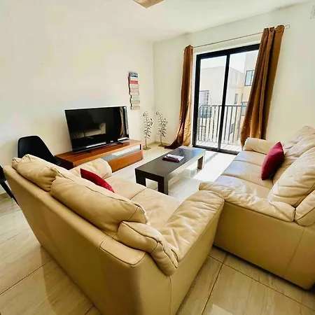 Duplex Whiskey 200m Away From The Sea And The Square